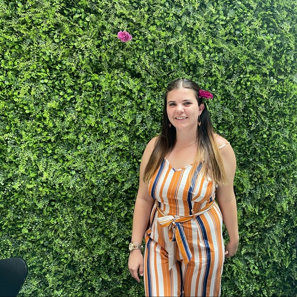 Meet your Posher, Becky - Picture 2 of 2